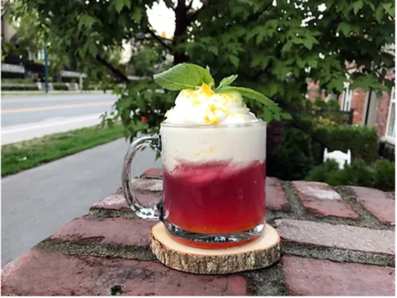 Citrus-Black-Goji-Berries-Tea-with-Salted-Cheese-Milk-Foam